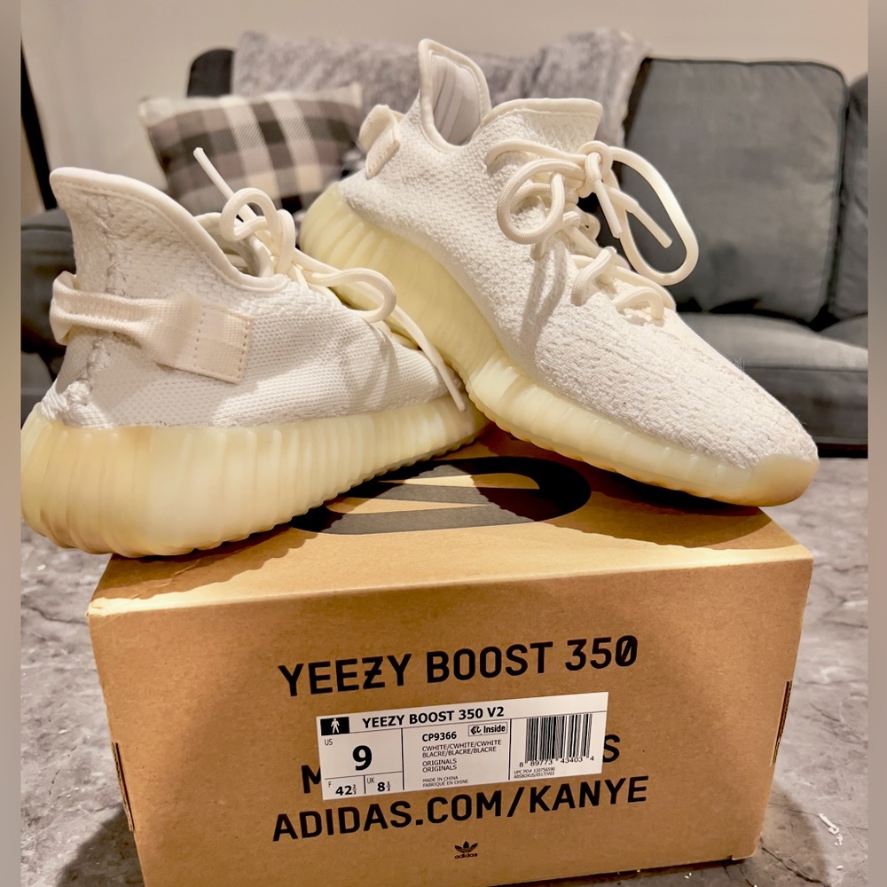 Yeezy Boost 350 V2 Cream White Size 9